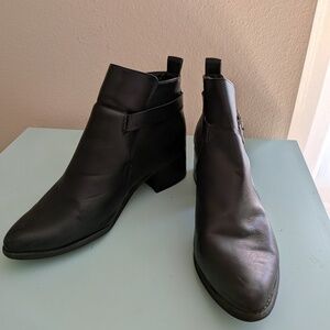 MIA Faux Leather Ankle Boot Size 10